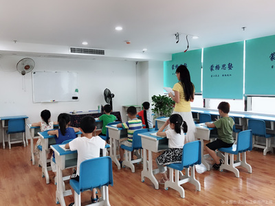 蒙格教育咨詢 精準規劃，點亮未來